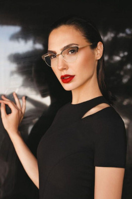 Gal Gadot – Cool Ray Collection 2017