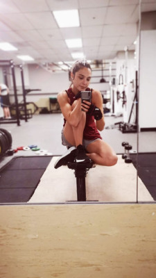 Gal Gadot pic #1093139