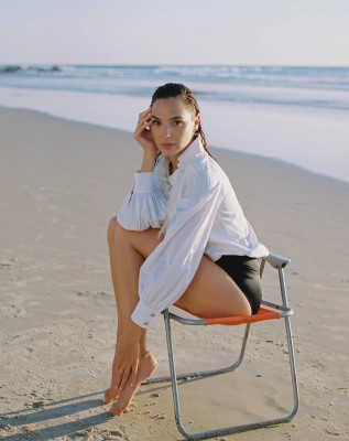 Gal Gadot by Dudi Hasson for Vanity Fair \\ November 2020
