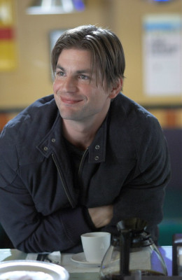 Gale Harold pic #674224