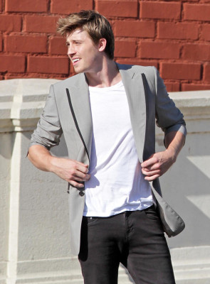 Garrett Hedlund pic #457471
