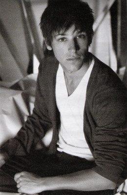photo 21 in Gaspard Ulliel gallery [id297110] 2010-09-17 00:00:00