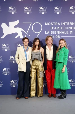 'Don't Worry, Darling' Photocall in Venice 09/05/2022