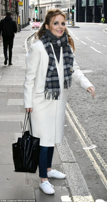 Geri Halliwell pic #1020763