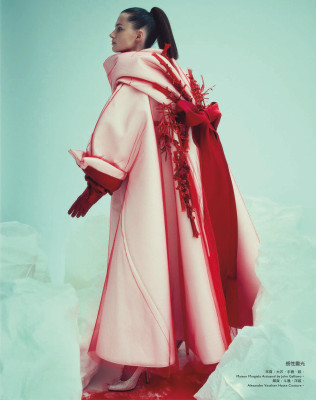 Giedre Dukauskaite ~ Harper&#039;s Bazaar Taïwan Janvier 2023 by Sofia Sanchez