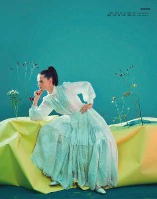 Giedre Dukauskaite for Harper&#039;s Bazaar Taïwan Janvier 2023
