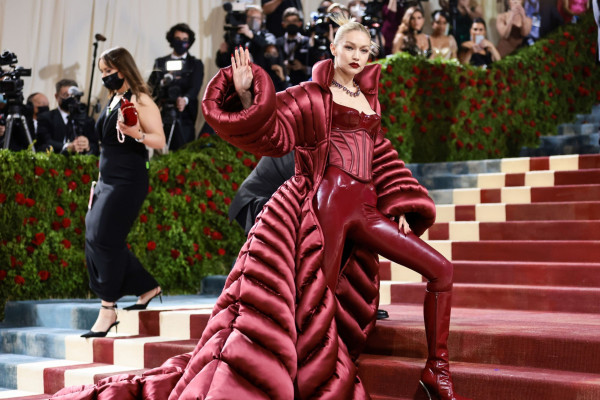 Gigi Hadid - 2022 MET Gala 05/02/2022