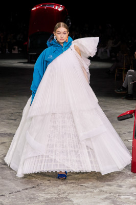 Off-White Autumn/Winter 2020 Fashion Show in Paris
