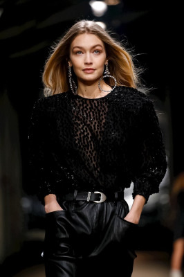 Gigi Hadid -  Isabel Marant Runway Paris Fashion Week 03/01/2018
