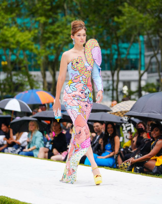 Gigi Hadid - Moshino SS 2022 Show at NYFW 09/09/2021