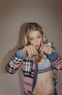 photo 22 in Gigi Hadid gallery [id821308] 2015-07-29 00:00:00