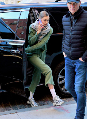 Gigi Hadid - January 2019