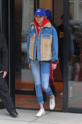 Gigi Hadid - New York 03/12/2018