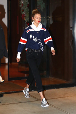Gigi Hadid in New York 12/19/2017