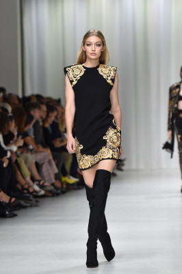 Gigi Hadid – Versace Show in Milan 