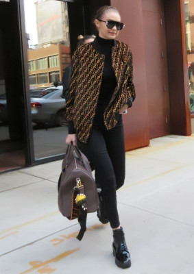 Gigi Hadid leaving her apartment in NYC 02/20/2018