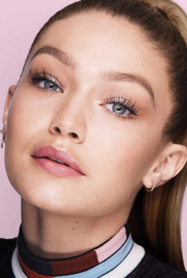 Gigi Hadid - Maybelline New York (2019)