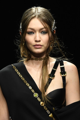 Gigi Hadid - Versace Fashion Show in Milan Fashion Week 02/22/2019