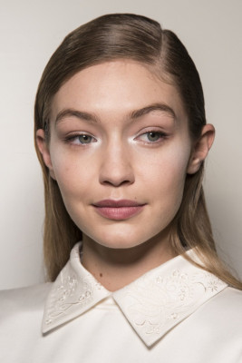 Gigi Hadid - Fendi Milan Fashion Week 02/22/2018