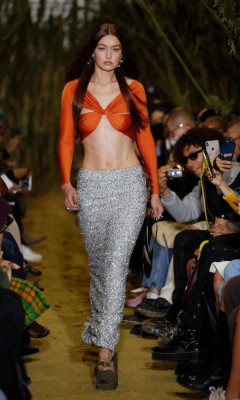 Gigi Hadid - Coperni Runway Show in Paris 09/30/2021