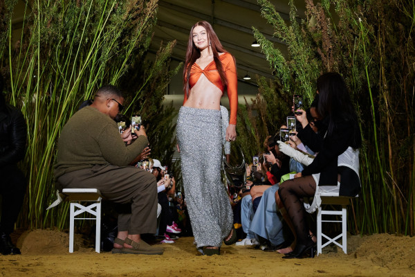 Gigi Hadid - Coperni Runway Show in Paris 09/30/2021