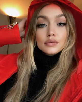 Gigi Hadid in Milan 02/25/2018