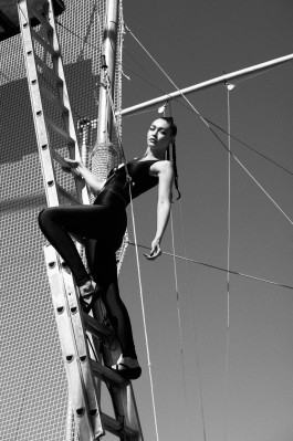 Gigi Hadid - V Magazine (Spring 2022)