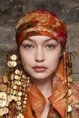 Gigi Hadid - Vivienne Westwood Fall 2023