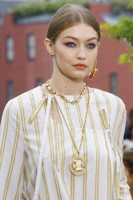Gigi Hadid - Oscar de la Renta Spring/Summer 2019 Fashion Show in New York