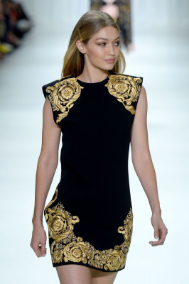 Gigi Hadid – Versace Show in Milan 
