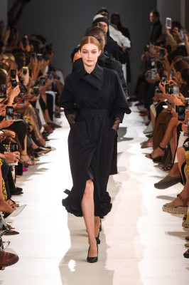 Gigi Hadid - Max Mara Spring/Summer 2019 Fashion Show in Milan