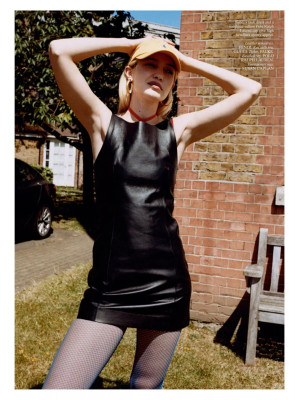Gigi Hadid – British Vogue, December 2023
