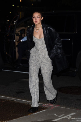 Gigi Hadid - Celebrate Bella's 25th Birthday in New York 10/09/2021