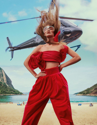 Gigi Hadid – ELLE US March 2019