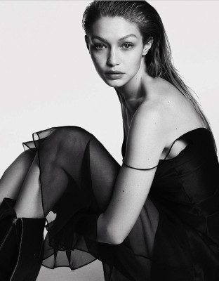 Gigi Hadid - Vogue Japan