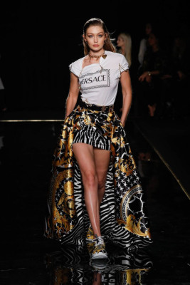 Gigi Hadid – Versace Pre-Fall 2019 Fashion Show in NYC