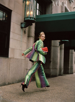 Gigi Hadid - Vogue Global 2022
