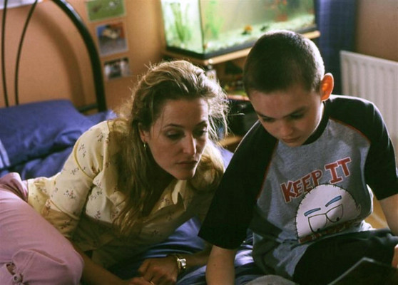 Gillian Anderson pic #158064