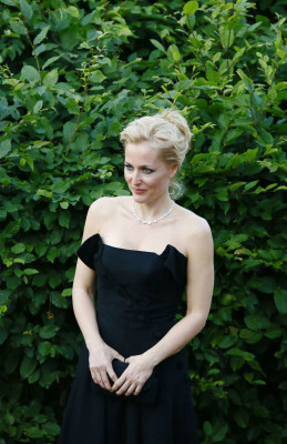 Gillian Anderson pic #649257