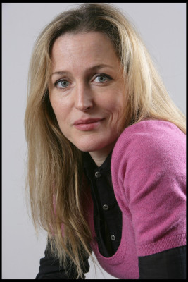 Gillian Anderson pic #350920