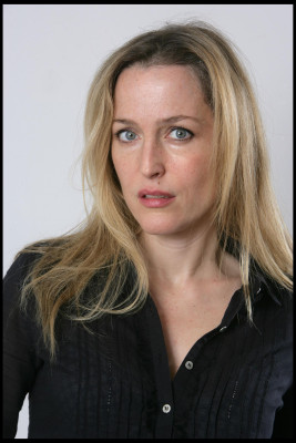 Gillian Anderson pic #350924