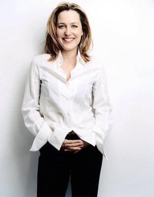 Gillian Anderson pic #230539