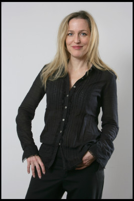 Gillian Anderson pic #661798