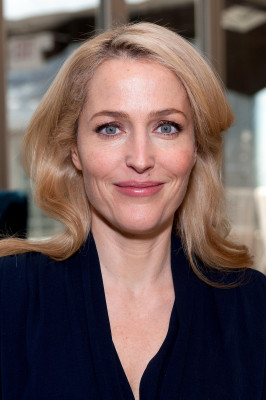Gillian Anderson pic #711369