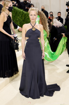 Gillian Anderson - MET Gala 2021: In America. A Lexicon Of Fashion 09/13/2021