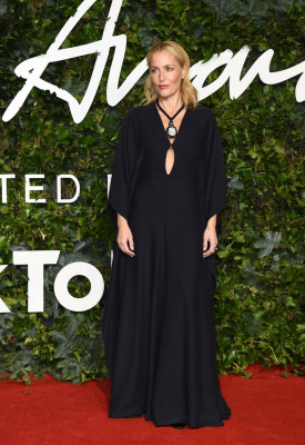 Gillian Anderson - Fashion Awards 2021 in London 11/29/2021