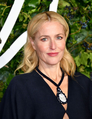 Gillian Anderson - Fashion Awards 2021 in London 11/29/2021