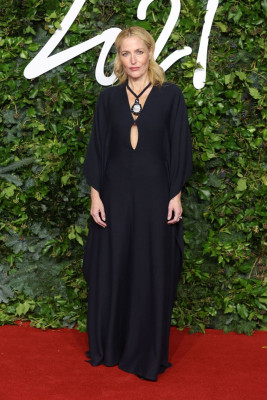 Gillian Anderson - Fashion Awards 2021 in London 11/29/2021