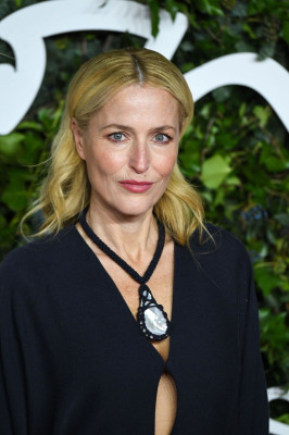 Gillian Anderson - Fashion Awards 2021 in London 11/29/2021