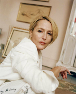GILLIAN ANDERSON in The Sunday Time Style Magazine, January 2020